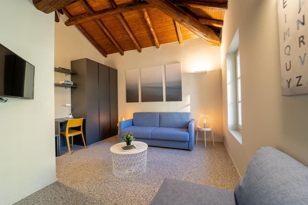 Moderno Appartamento A 200 Metri Dal Duomo Комо Экстерьер фото